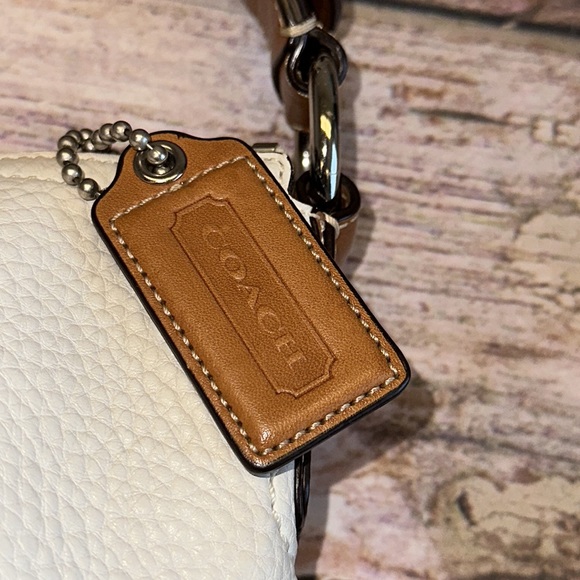 Coach • VTG • White/Tan Soho Hobo Shoulder Bag - Picture 7 of 14